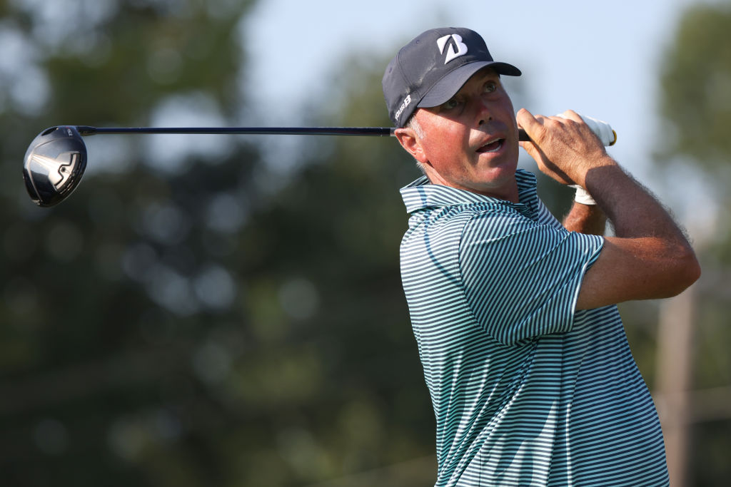 Matt Kuchar terminó el Wyndham Championship en solitario el lunes con un par y un drop libre.
