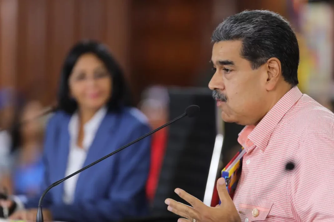 “Milei está construyendo un Estado colonial, está entregando la Argentina al imperialismo”: denunció el presidente Maduro - teleSUR
