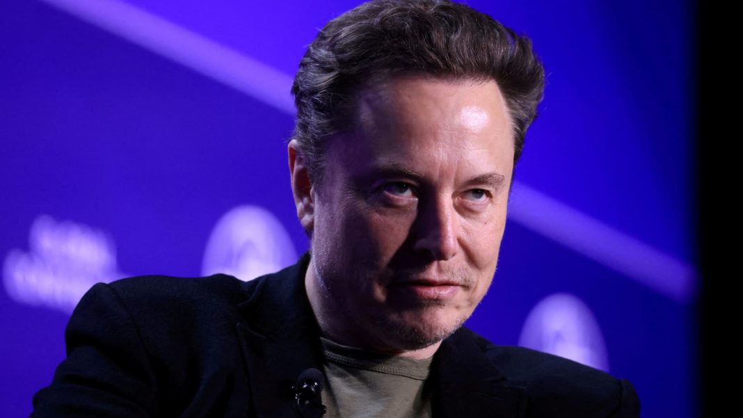 Musk intensifica sus ataques contra el máximo juez de Brasil mientras X enfrenta una posible suspensión y las finanzas de Starlink quedan congeladas
