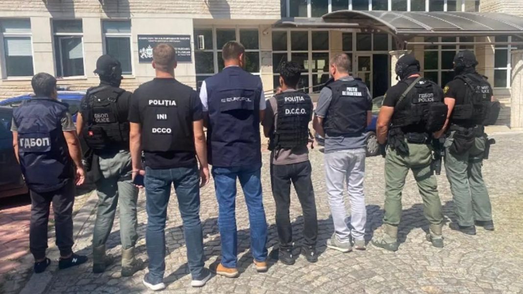 Ocho detenidos en el operativo contra una red de tráfico de migrantes en Bulgaria
