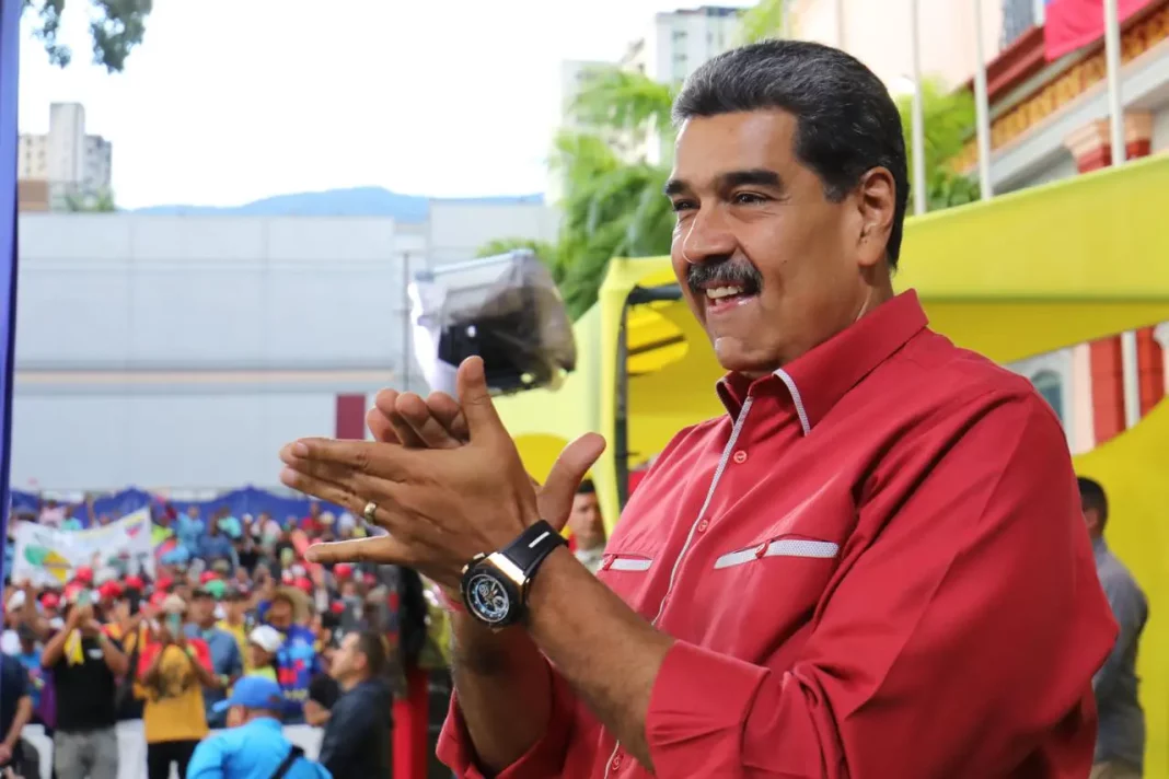 Presidente de Venezuela confirma que Whatsapp es un sistema de espionaje - teleSUR
