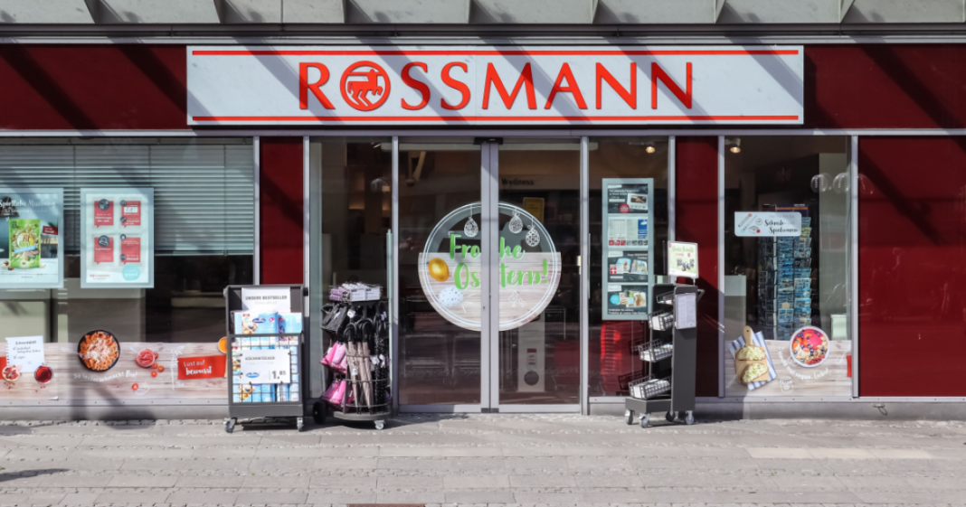 Rossmann promete boicotear a Tesla, citando el apoyo de Musk a Trump
