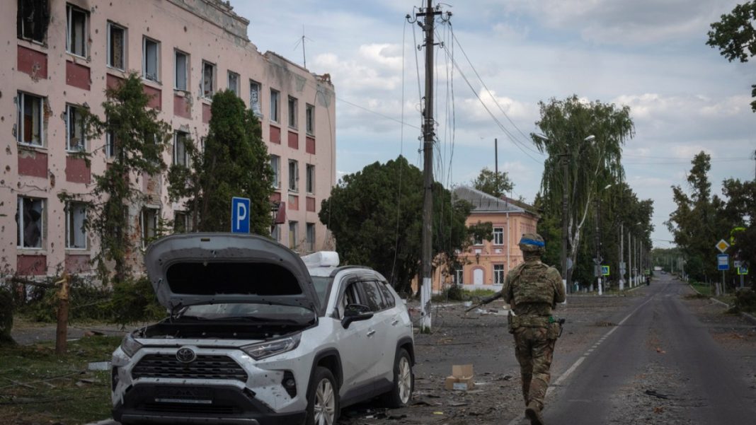 Rusia afirma que Ucrania utilizó armas occidentales para destruir el puente de Kursk
