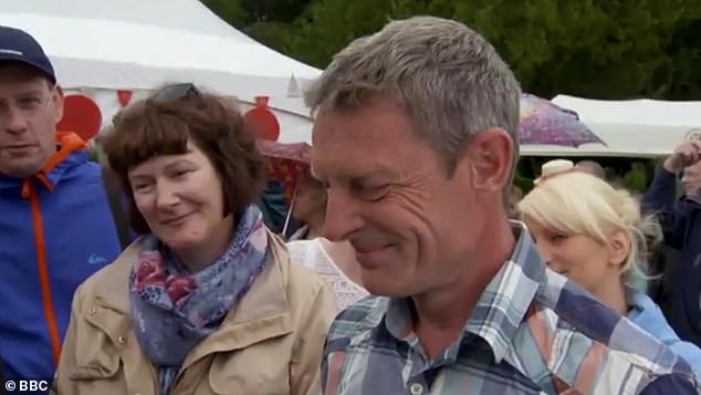 Un visitante de Antiques Roadshow se quedó sin palabras después de enterarse del valor de unas dentaduras postizas 