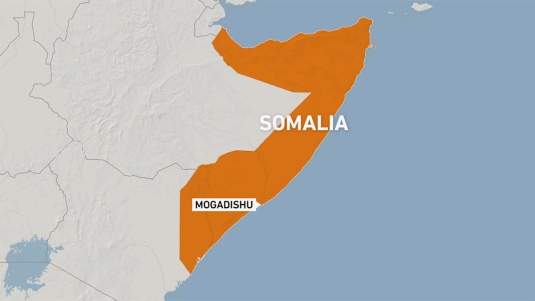 Varios muertos en ataque de Al Shabab en playa de Mogadiscio, capital de Somalia
