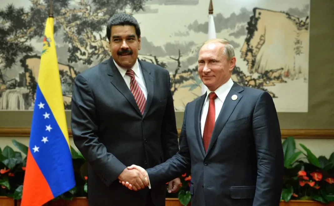 Vladimir Putin invita al presidente Nicolás Maduro a la reunión de los BRICS - teleSUR
