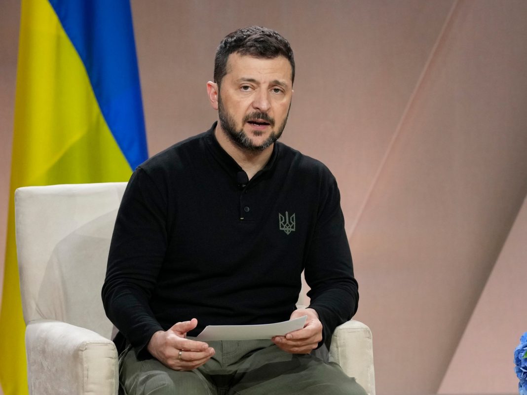 Zelensky elogia al ejército ucraniano por intensificar los ataques contra Rusia
