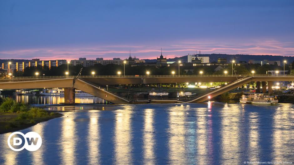 Alemania: Un puente de Dresde se derrumba sobre el río Elba
