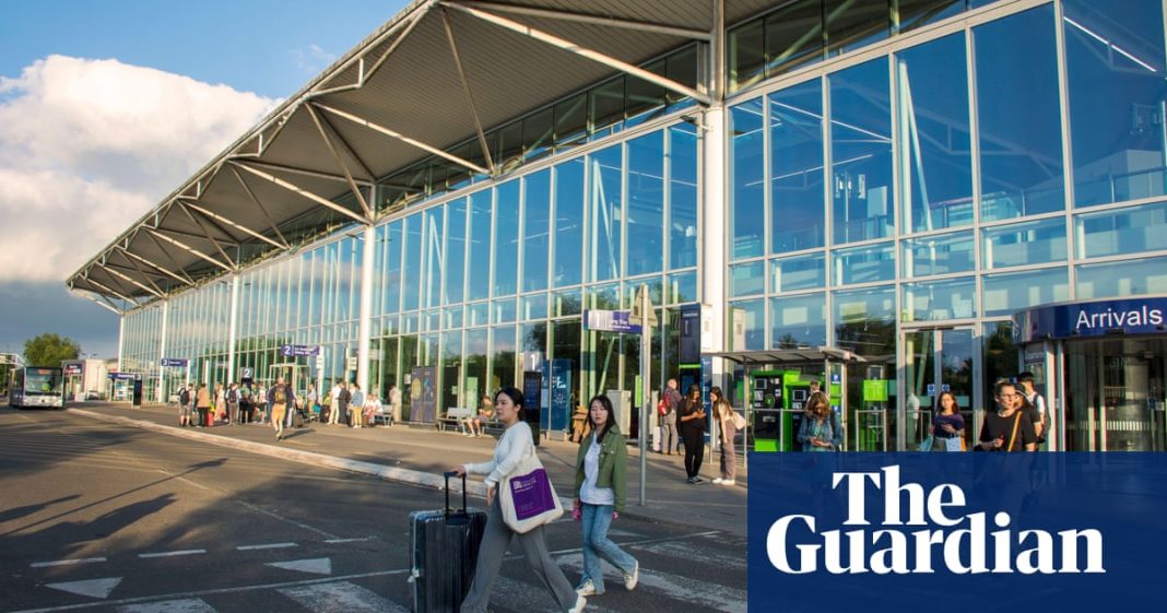 Aparcamiento en el aeropuerto: las multas de 100 libras en Bristol “podrían resultar inaplicables”
