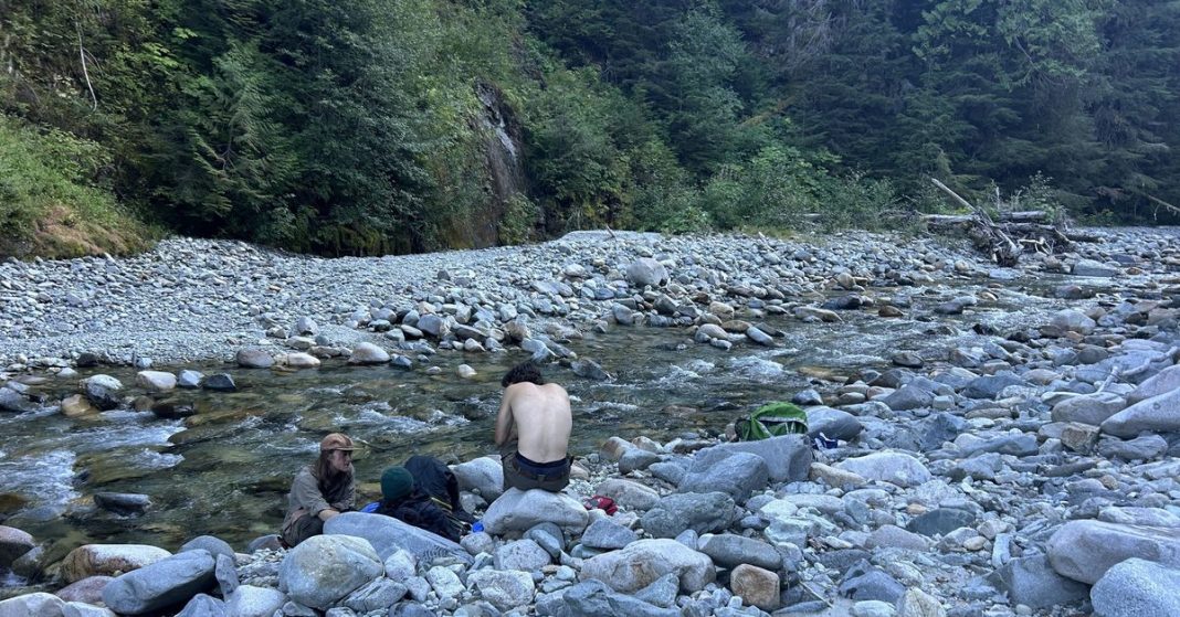 “Así lucen los héroes”: el excursionista rescatado tenía “un día más” de vida
