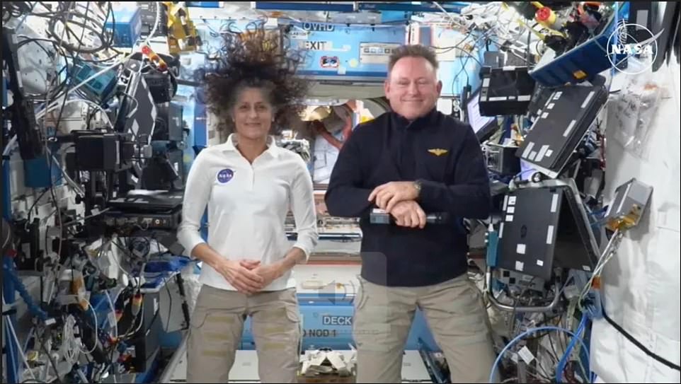 Dos astronautas de la NASA que se quedaron varados en el espacio tras un fiasco con una nave espacial de Boeing celebraron su primera conferencia de prensa. Los astronautas Barry 