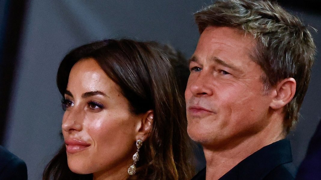 Brad Pitt e Inés de Ramón se mostraron 'muy cariñosos' en cita doble con George y Amal Clooney en Venecia: Informe
