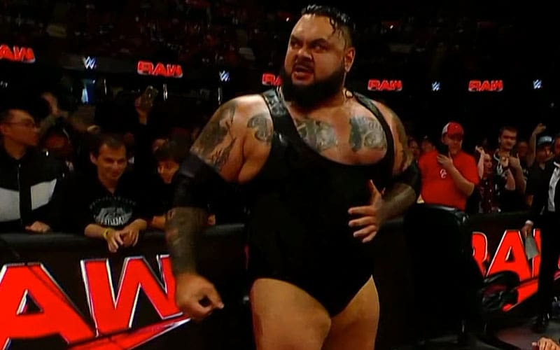 Bronson Reed regresa durante el Fatal Four-Way por el título IC del contendiente número 1 en WWE RAW el 9 de septiembre
