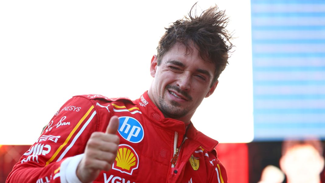 Charles Leclerc elogia su 'increíble' pole en Bakú y espera que Ferrari pueda 'jugar en equipo' para mantener a sus rivales atrás el día de la carrera
