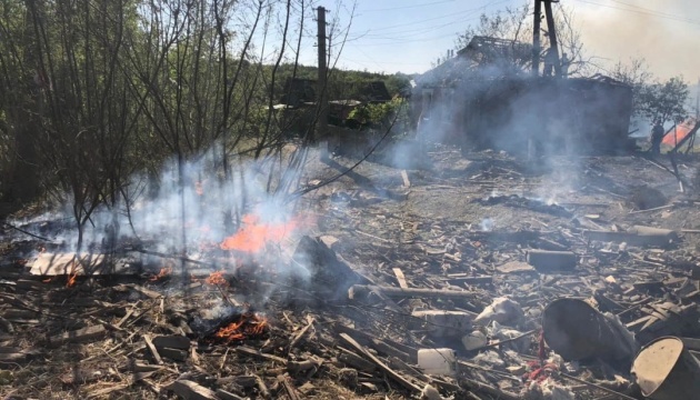 Cinco heridos y un muerto en el ataque aéreo contra Krasnopillia en la región de Sumy
