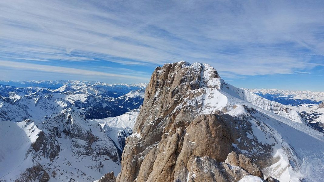 Cómo el cambio climático está matando a uno de los glaciares más grandes de Italia
