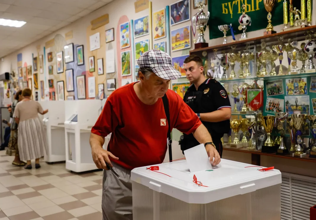 Concluyen elecciones locales y regionales en Rusia con participación indirecta en zonas fronterizas - teleSUR
