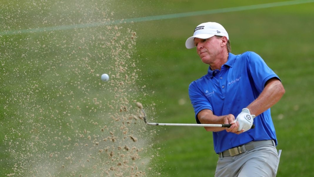 Después del desempate de 4 hoyos, Steve Stricker logra su tercer título consecutivo en el Sanford International
