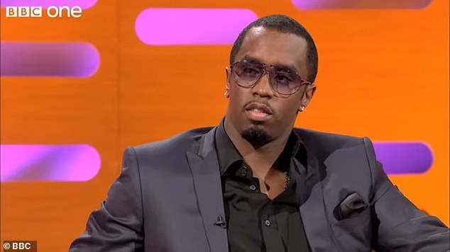 Sean 'Diddy' Combs bromeó diciendo que tenía al príncipe William y al príncipe Harry en sus listas de invitados a sus famosas fiestas durante una aparición en 2011 en The Graham Norton Show.