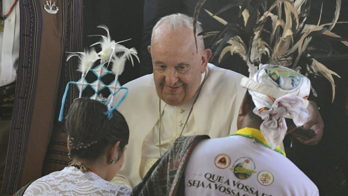 El Papa Francisco llega a Timor Oriental y la multitud podría alcanzar las 750.000 personas
