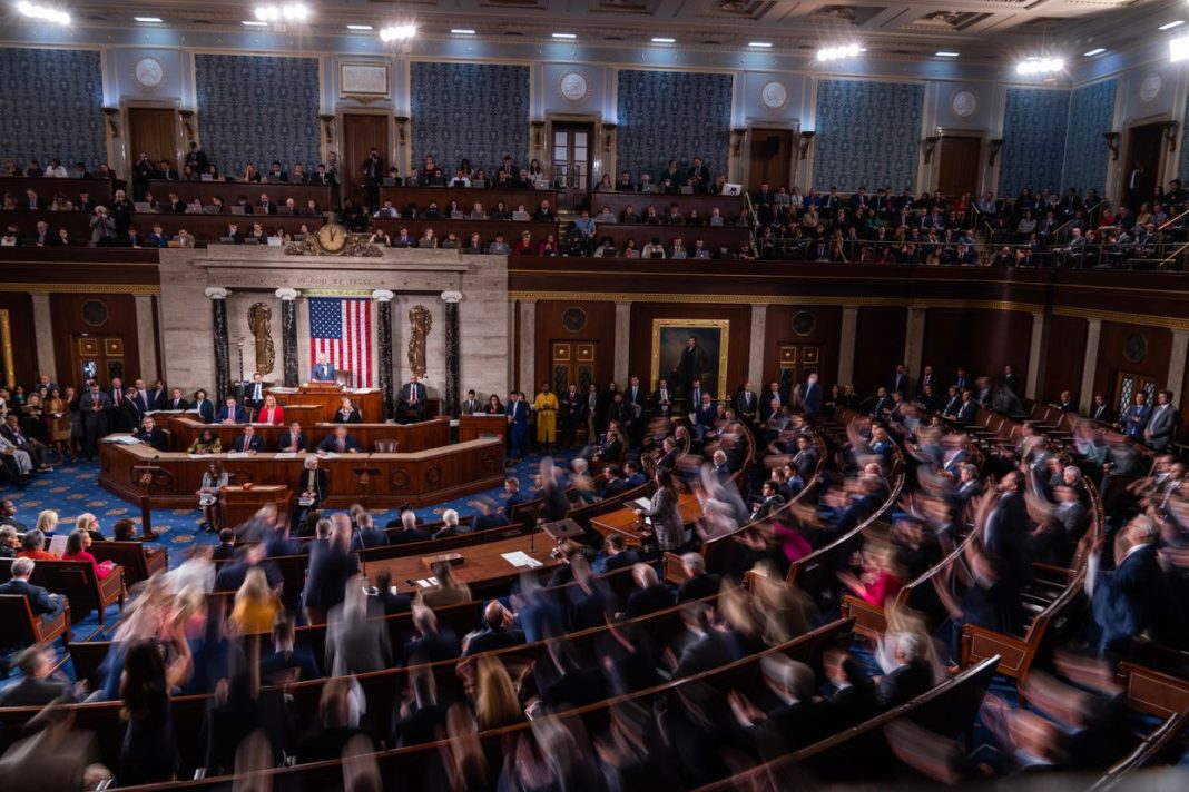 El control de la Cámara de Representantes y el Senado de Estados Unidos está en juego. ¿Qué podrían significar las elecciones en las listas de candidatos menos favorecidos para el apoyo a Ucrania?
