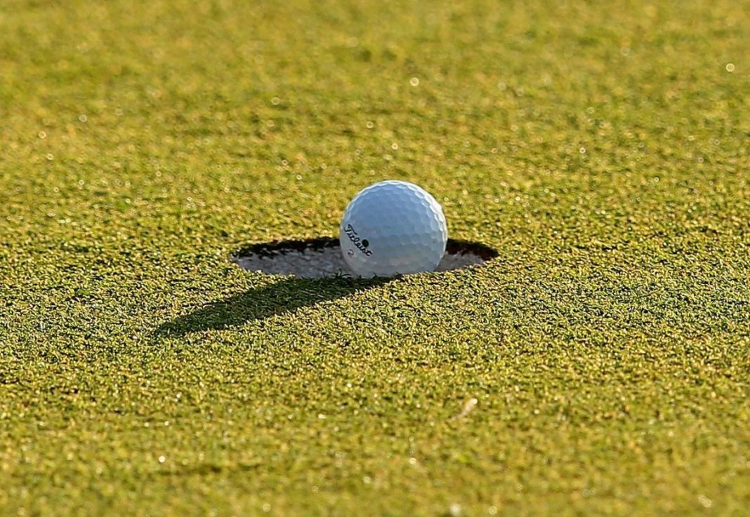 El equipo masculino de golf de Notre Dame gana el Canadian Collegiate Invitational
