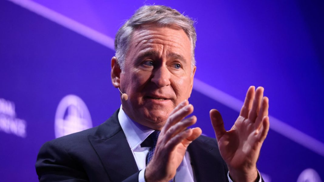 El fondo de cobertura Wellington de Ken Griffin en Citadel obtiene una ganancia del 1% en un volátil agosto
