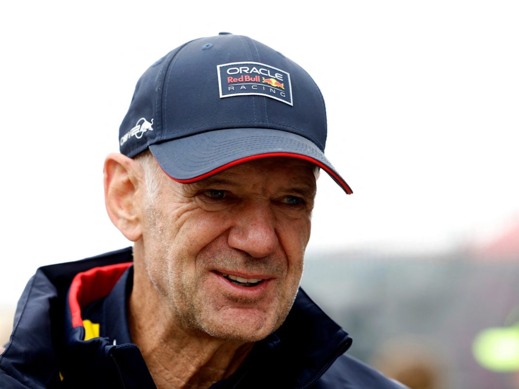 El gurú del diseño de Fórmula Uno, Adrian Newey, se unirá a Aston Martin en marzo de 2025
