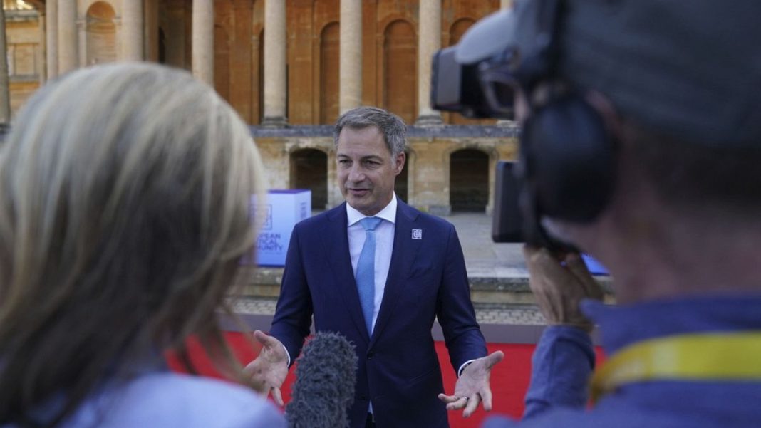 El primer ministro belga da una cálida bienvenida al Papa por el legado de abuso católico
