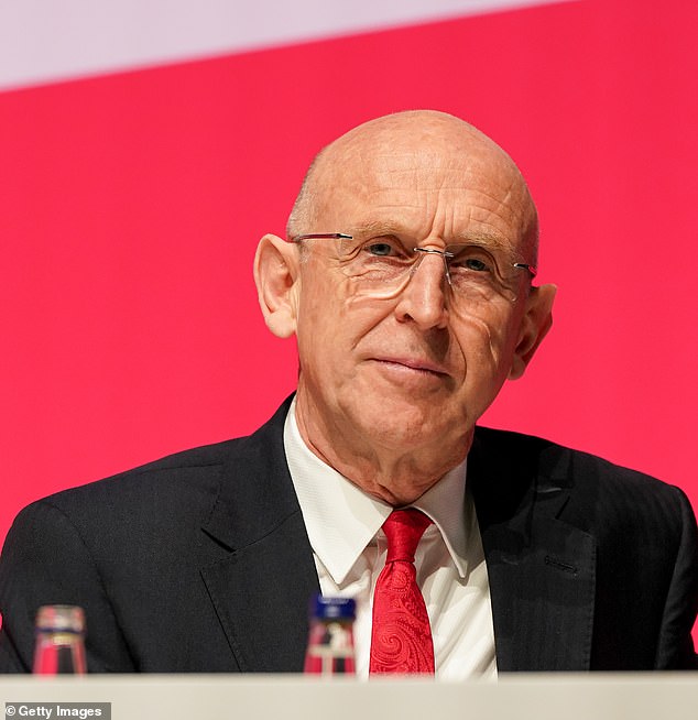 El secretario de Defensa, John Healey, advierte que Gran Bretaña se enfrenta a una 