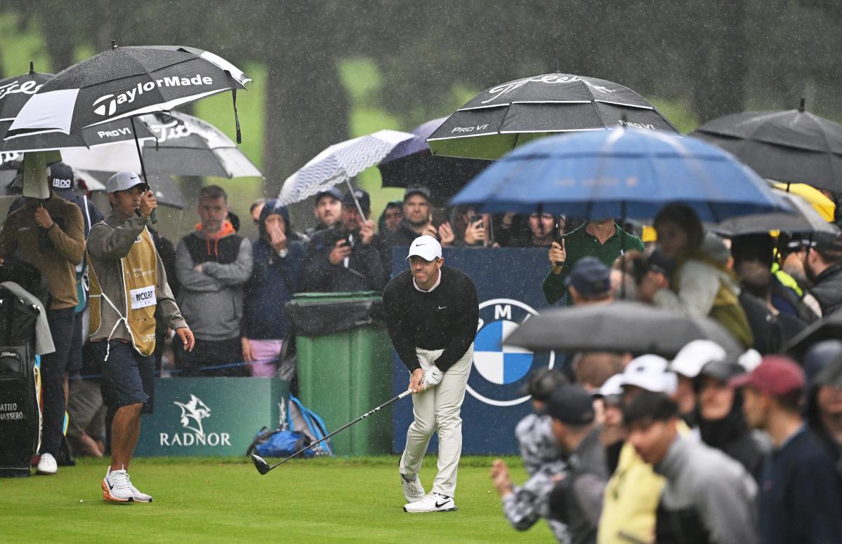 Fotos: Jugadores y fanáticos luchan contra la fuerte lluvia mientras grandes nombres compiten en el Campeonato BMW PGA 2024
