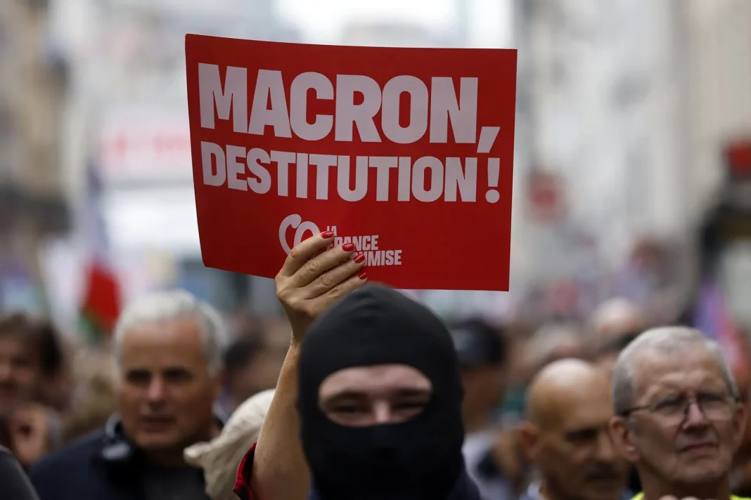 Francia protesta en el Parlamento contra el 