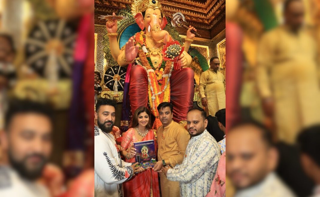 Ganesh Chaturthi 2024: Shilpa Shetty y Raj Kundra ofrecen oraciones en Lalbaugcha Raja
