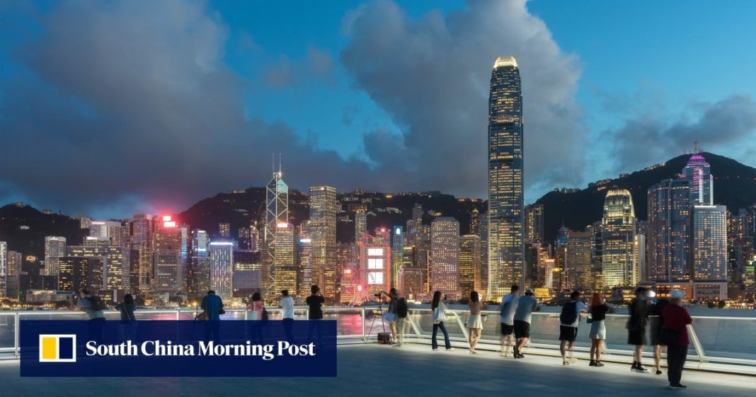 Hong Kong recupera la corona financiera, China prueba misiles balísticos intercontinentales: 7 aspectos destacados
