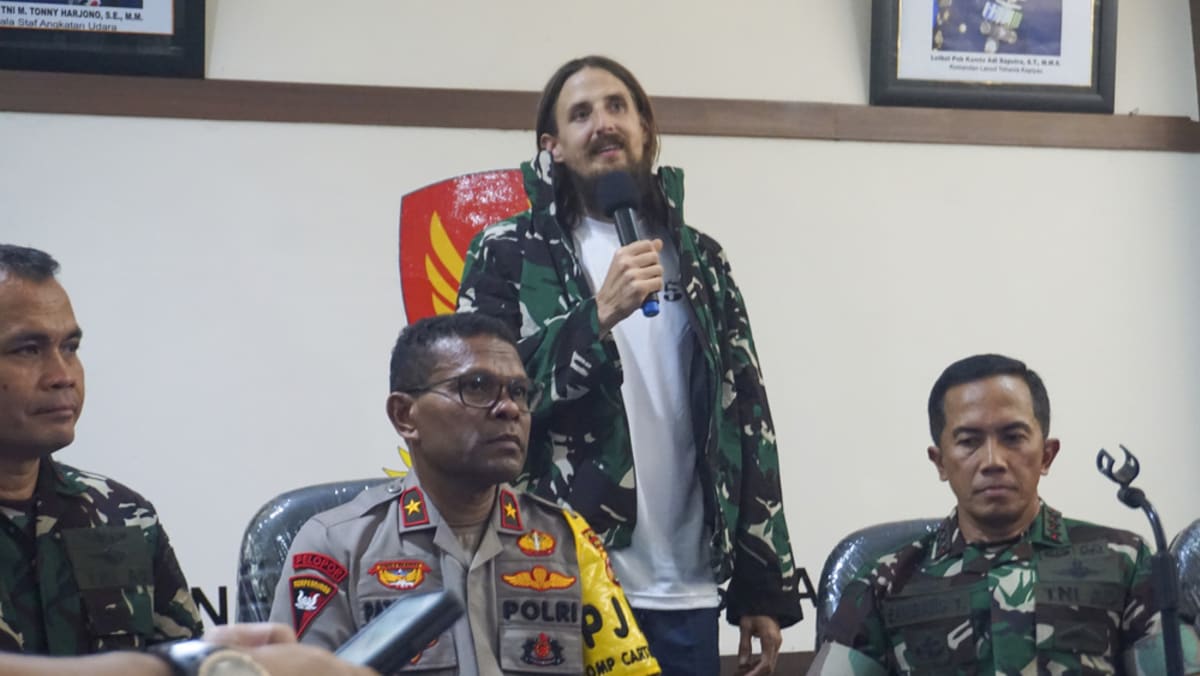 Indonesia y Nueva Zelanda niegan que rebeldes de Papúa hayan pagado "sobornos" para liberar a piloto
