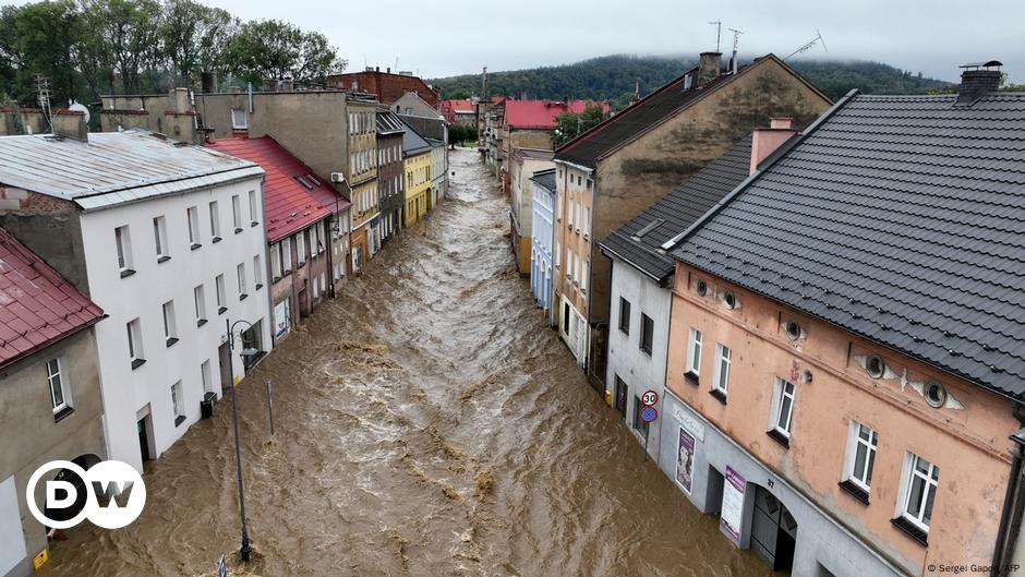 Inundaciones en Europa: Tusk llega al sur de Polonia para una reunión de crisis
