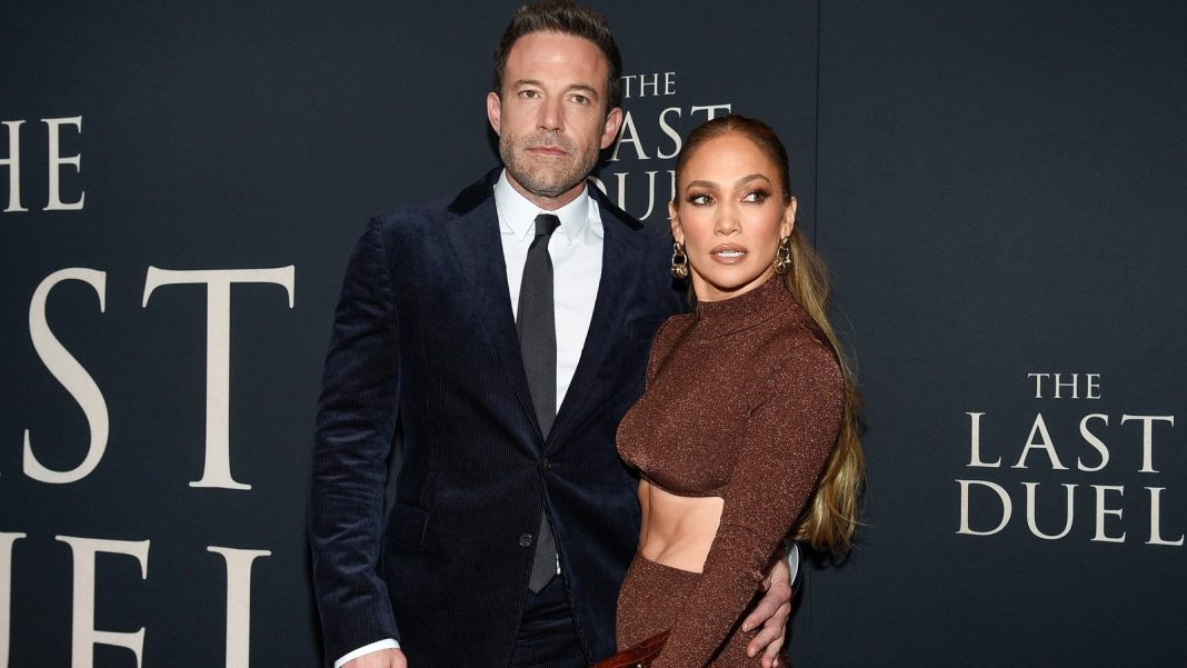 Jennifer Lopez se acerca “peligrosamente” a Ben Affleck en el mismo edificio en medio de informes de un “feo divorcio”
