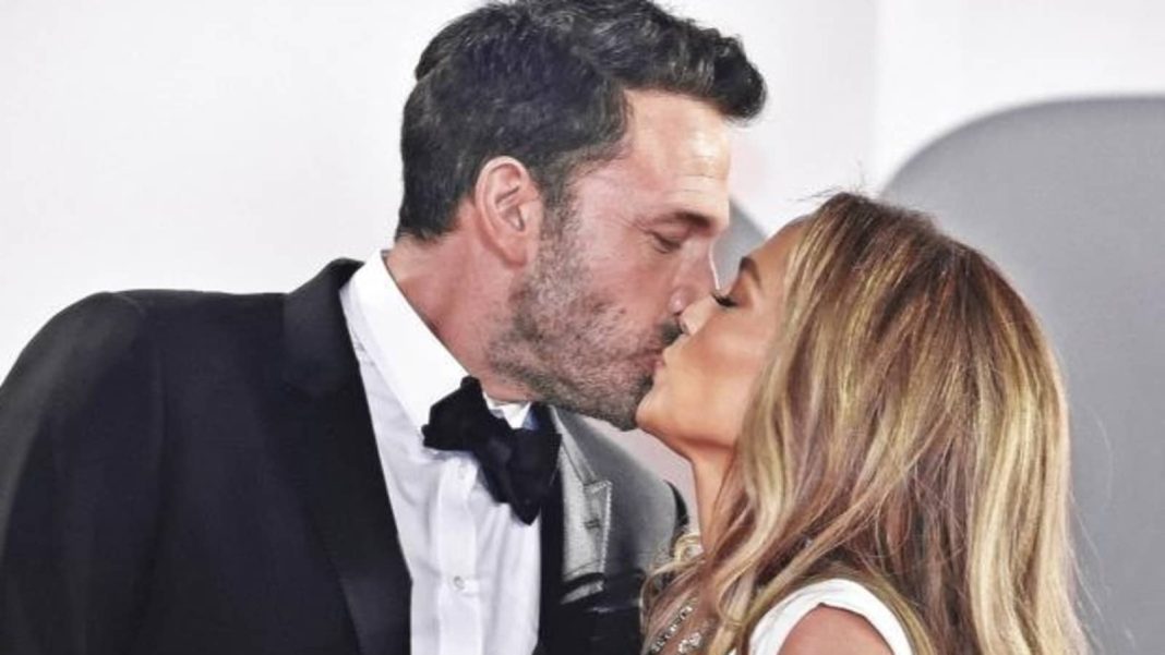 Jennifer Lopez y Ben Affleck vuelven a la escuela luciendo 'tranquilos y cordiales': ¿se cancelará el divorcio?
