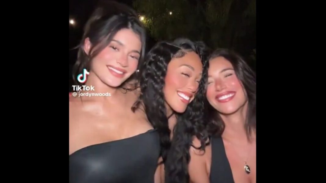 Kylie Jenner y Jordyn Woods se reúnen oficialmente en un video de TikTok después del escándalo de infidelidad: mira el video
