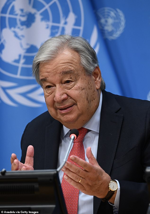 El Secretario General de las Naciones Unidas, Antonio Guterres, hace declaraciones a los periodistas antes de la 'Cumbre del Futuro' del 18 de septiembre