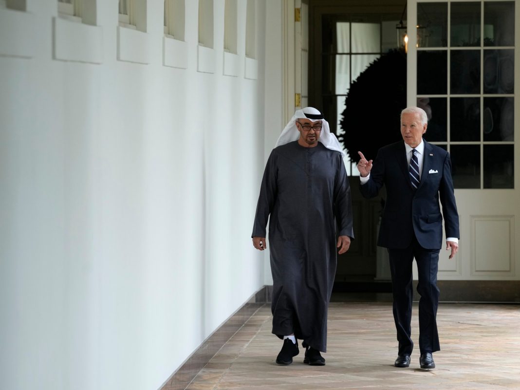 La administración Biden designa a los Emiratos Árabes Unidos como 