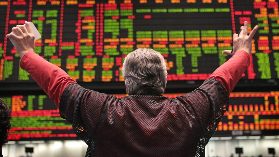 La curva de rendimiento del mercado de bonos vuelve a la normalidad desde el estado invertido que había generado temores de recesión
