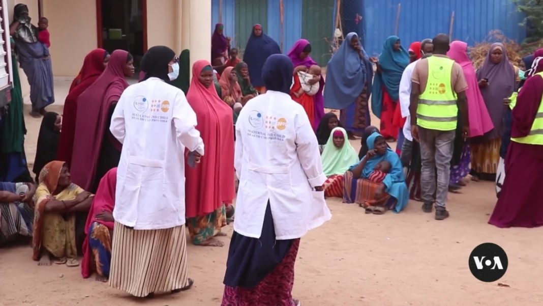 La mutilación genital femenina sigue poniendo en peligro a niñas y mujeres en Somalia
