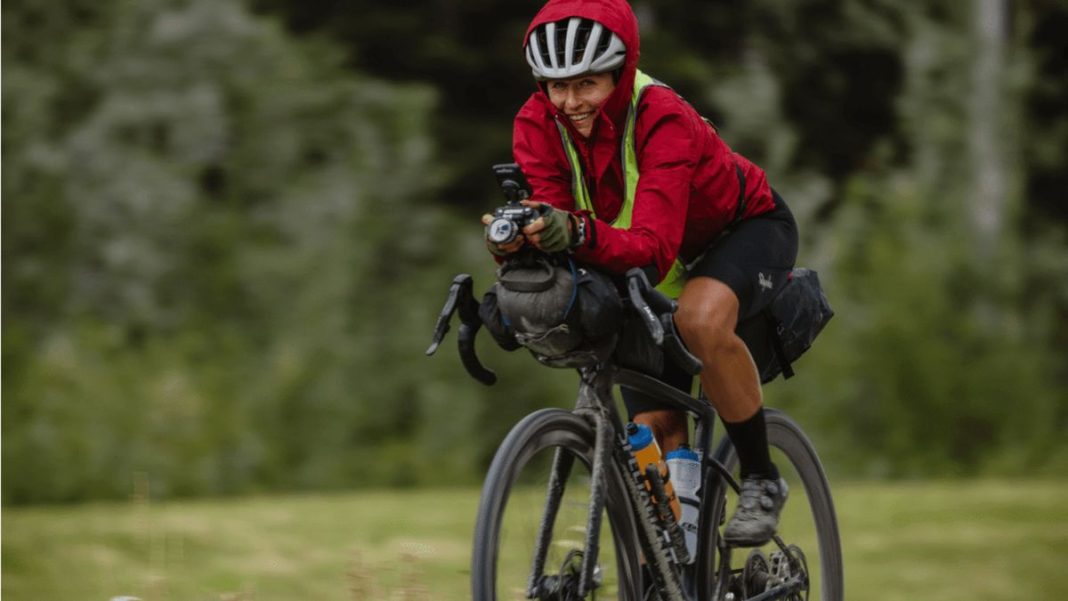 Lael Wilcox establece un nuevo récord femenino de vuelta al mundo: 18.125 millas en 108 días, 12 horas y 12 minutos
