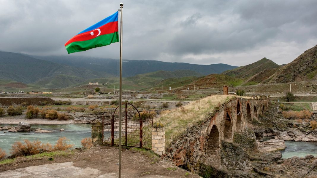 Las tensiones entre Irán y Rusia por el corredor de transporte en Azerbaiyán
