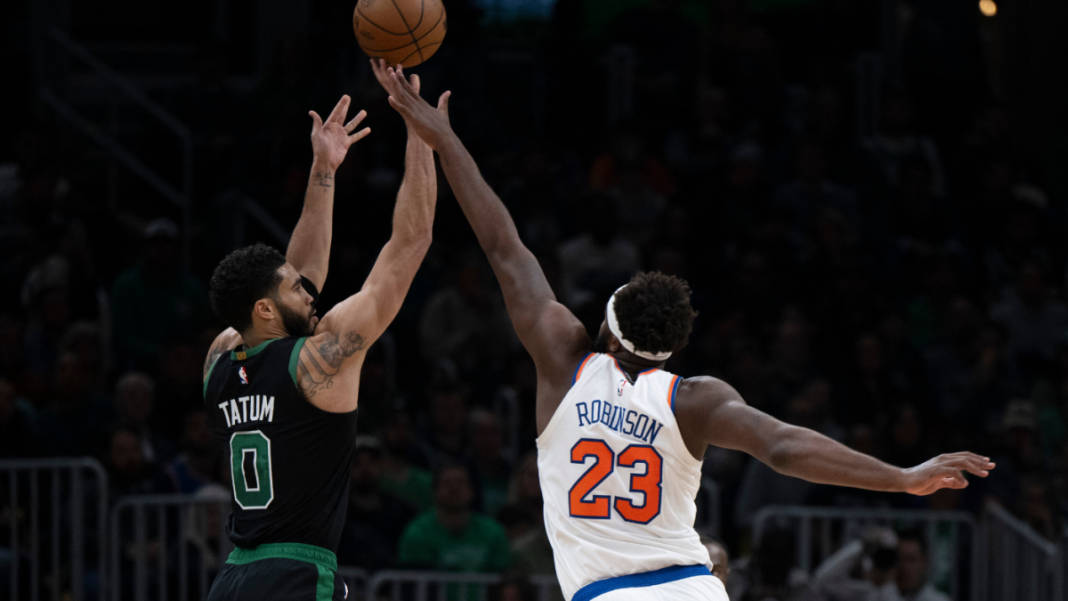 Lesión de Mitchell Robinson: Sin su protector de aro, los Knicks tendrán que hacer las cosas de manera diferente
