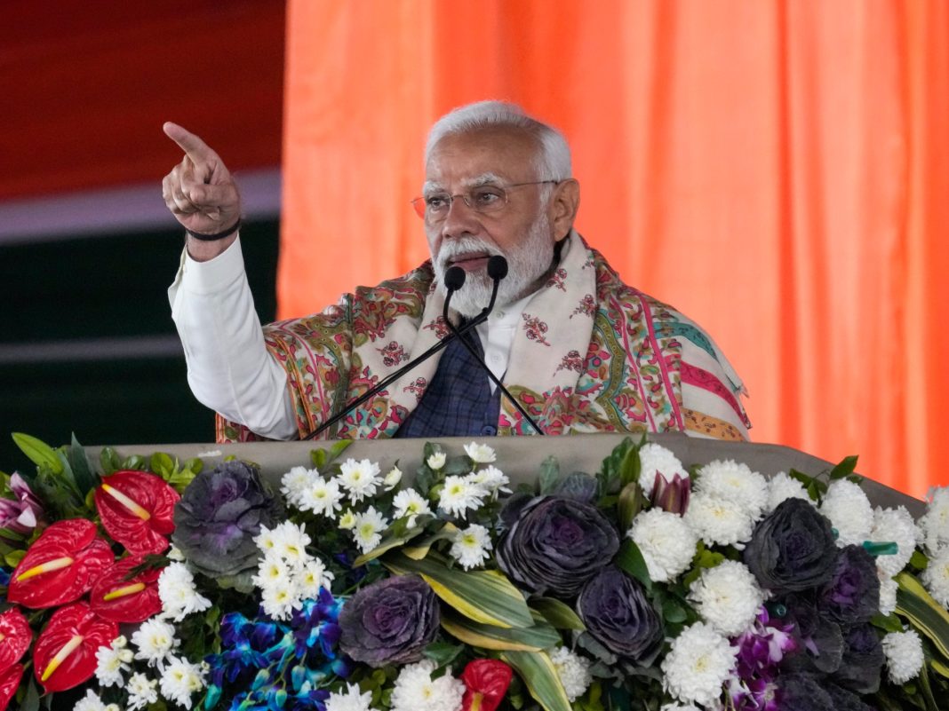 Modi hace campaña en las elecciones a la Asamblea de Cachemira tras la muerte de soldados
