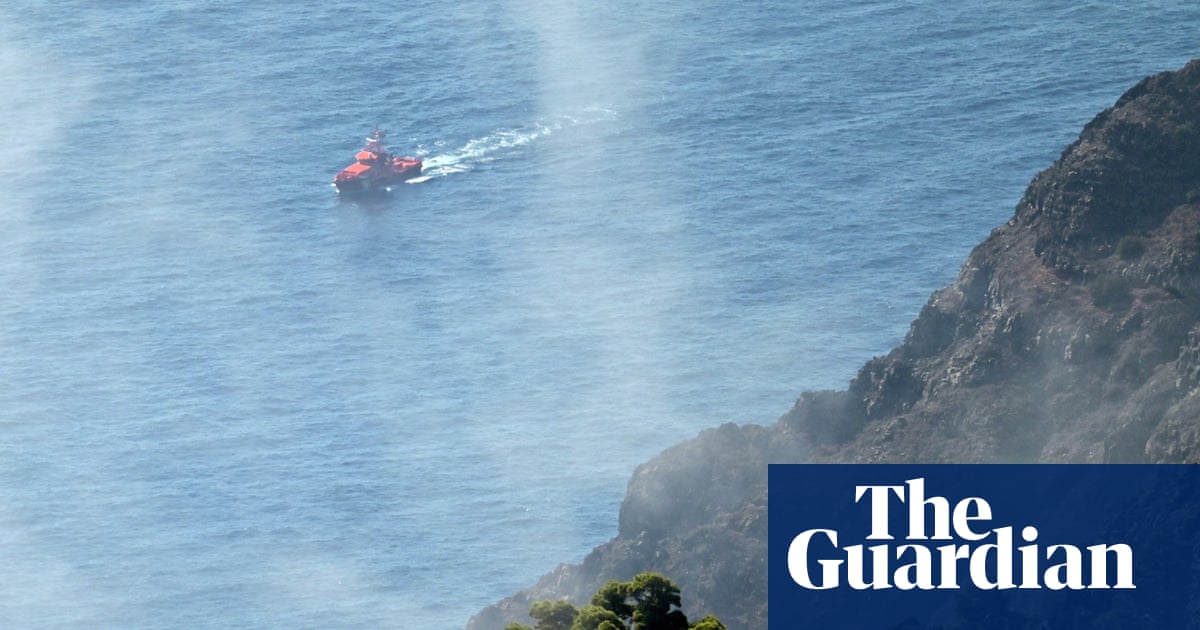 Nueve muertos y 48 desaparecidos tras el naufragio de una embarcación de inmigrantes frente a las Islas Canarias
