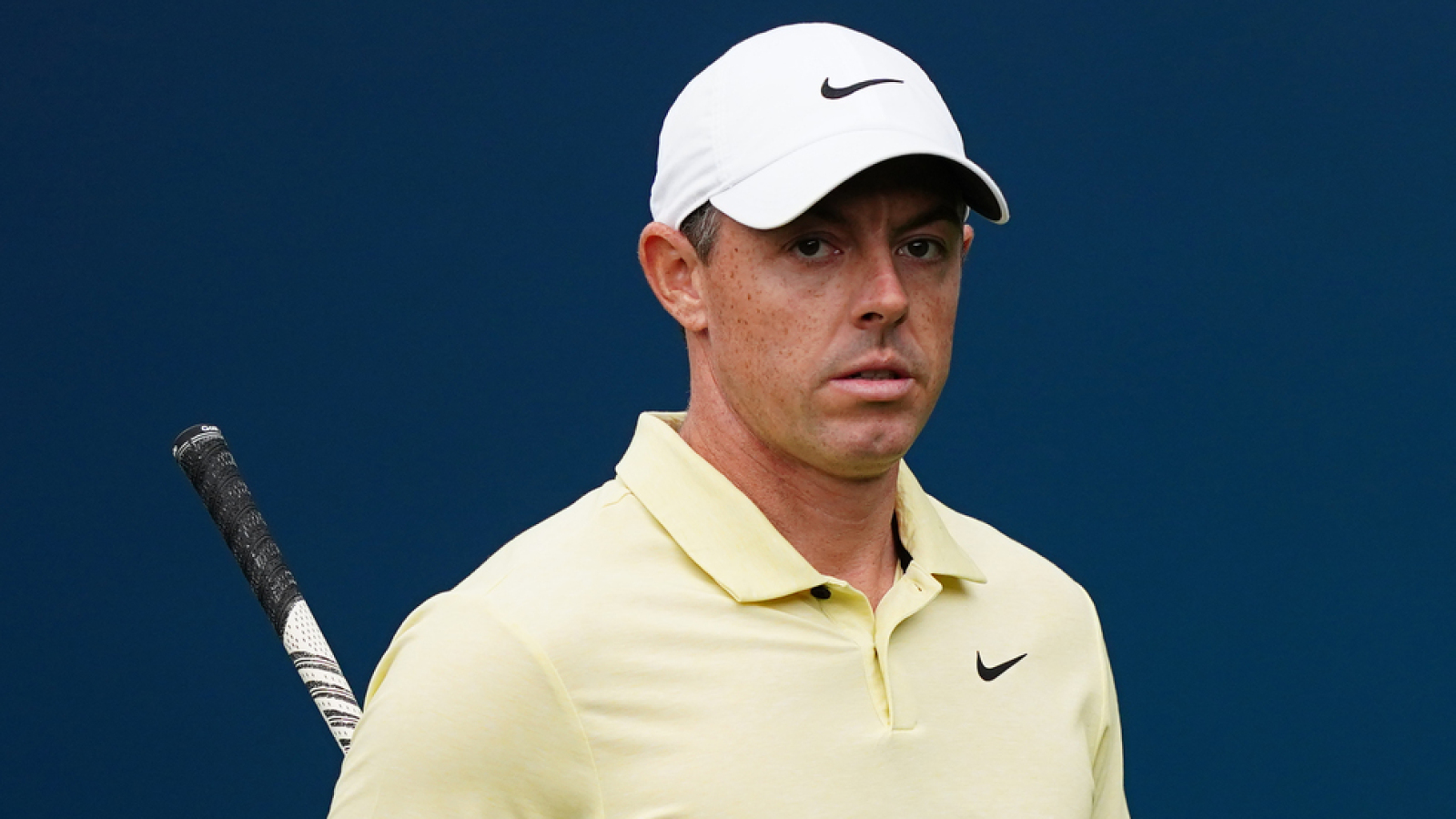 Rory McIlroy termina agonizantemente segundo, otra vez
