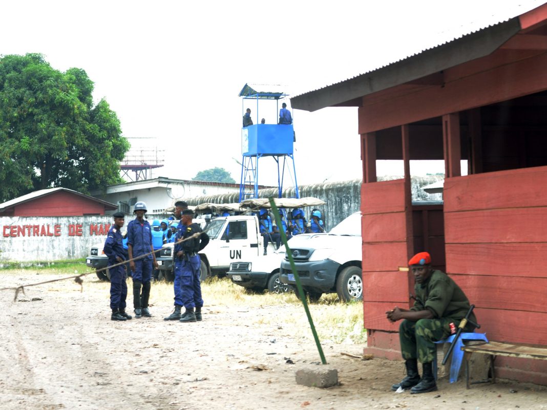 Se escuchan disparos en la mayor prisión de la República Democrática del Congo tras un intento de fuga
